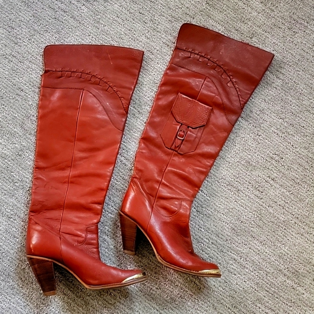 Vintage 70s over-the-knee boots with pockets. Cognac leather, 7B